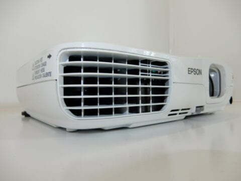 EPSON EB-X10 | The Sphinx